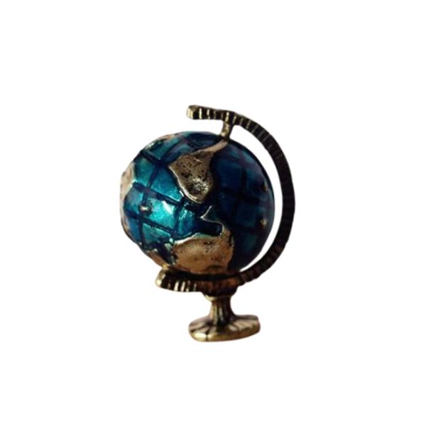 ミニチュア 地球儀 1点 アンティーク インテリア ドールハウス セット内容：1点材料：合金サイズ：約20 x 25 x 32mmミニチュア地球儀は、ドールハウスやコンパクトなサイズのミニチュアシーンにぴったりの屋内用ホームデコレーションア...
