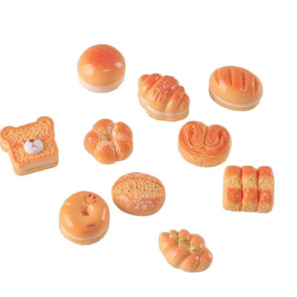 ミニチュアドールハウス用 パン パイ ドーナツセット 10個セット フード 食品 ミニチュア小さな菓子パン、よりどりセットです。ドールハウスサイズに仕上げています。食卓の彩りにいかがでしょうか？材料：樹脂セット内容：10個セット（写真(1)...
