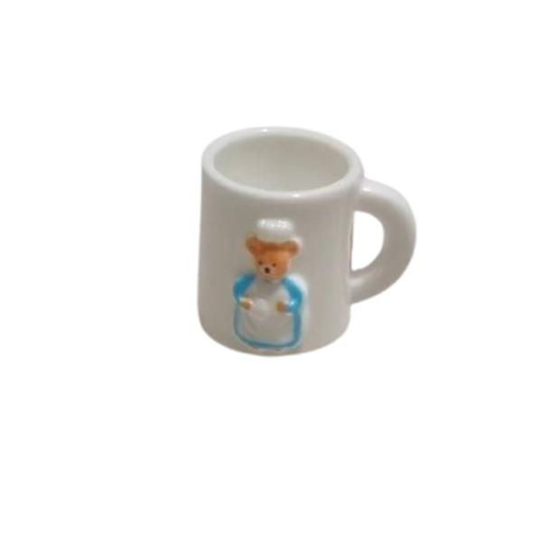 ミニチュア 熊 クマ マグカップ 1点 トールハウスカップ　可愛いティーカップ　デスクの小物　ミニチュアコレクション　おしゃれな食器　小さな カップ コーヒーカップ内容数：1点サイズ：約15 x 20mm材料：樹脂このミニチュア熊マグカップ...