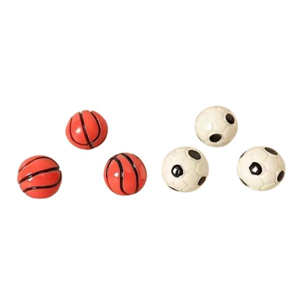 ミニチュア ドールハウス ボール1点 全2種類 サッカーボール バスケットボール フィギュア セット内容：1個材料：樹脂サイズ：直径約16mm     種類：・サッカーボール・バスケットボールミニチェアサッカーボールとバスケットボールです。...