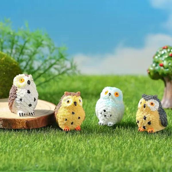 ミニチュア フクロウ 1個 全4種類 フクロウ 妖精の庭の装飾 コケリウム テラリウムフィギュア ミニチュア ドールハウス ミニ アクアリウム スノードーム 苔テラリウム 苔盆栽 箱庭 かわいいサイズ：約25 x 35mm内容数：1点素材：...