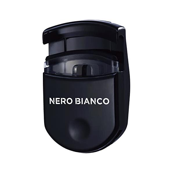 コンパクトアイラッシュカーラーブラック/-/KQ3501・Style:コンパクトアイラッシュカーラー・パッケージ個数:1・小さくてもマツ毛をしっかりカールする、コンパクトアイラッシュカーラーです。・まぶたの形に合わせた自然なカーブとシリコー...