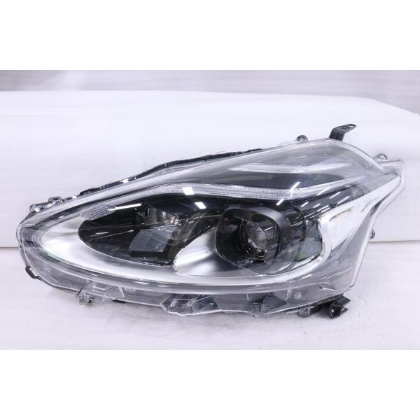 シエンタ(車) 17-1583☆美品☆後期 LED NSP170G シエンタ☆左ヘッド