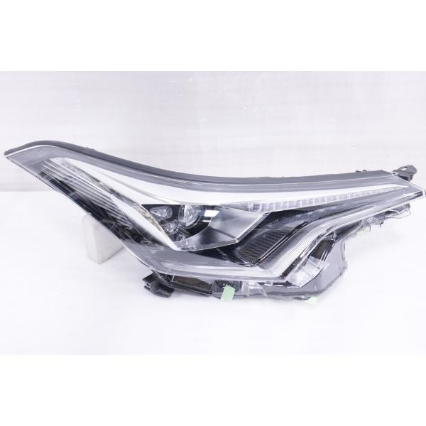 CHRヘッドライト 81145-10B10 C-HR 205-525-M☆中期 LED☆ZYX10 右ヘッドライト☆打刻7 10-111 81145