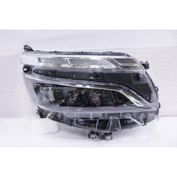 ヴォクシー 206-1535-R☆LED 後期☆ZRR80W ヴォクシー/HV 右