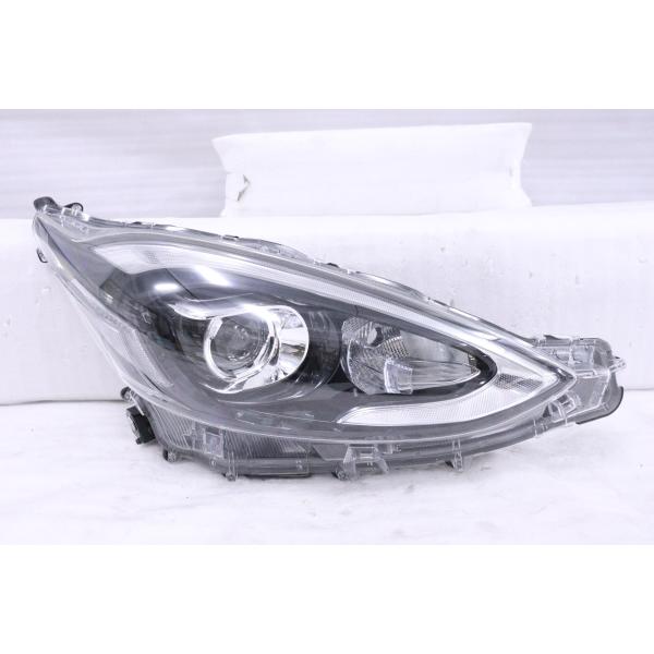 アクア 21-2234☆美品☆後期 LED NHP10 アクア☆右ヘッドライト KOITO