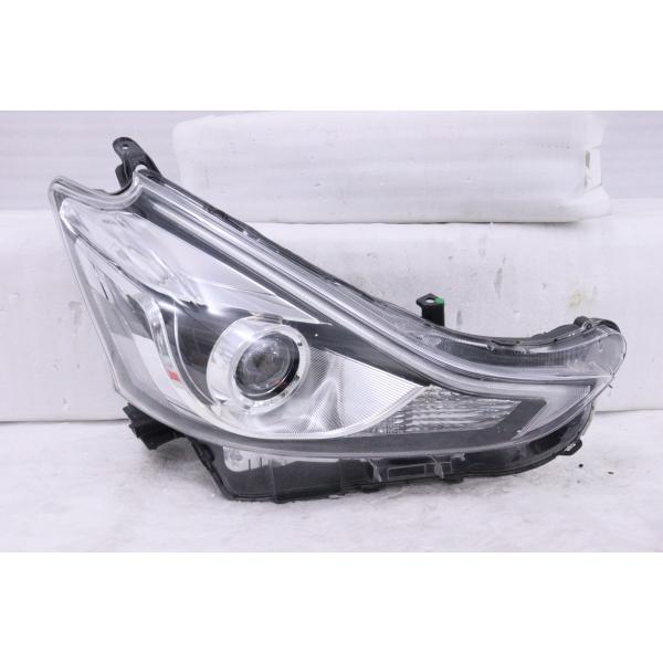 プリウス 22-1905☆後期 LED ZVW40W プリウスα☆右ヘッドライト