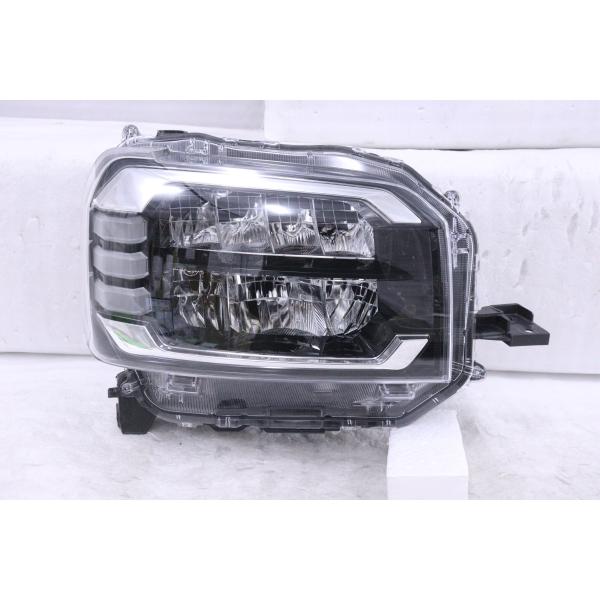 ダイハツ　タフト　LA900S 左右ヘッドライト ダイハツ（DAIHATSU） 23-1857☆【値下】美品 LED LA900S タフト☆右