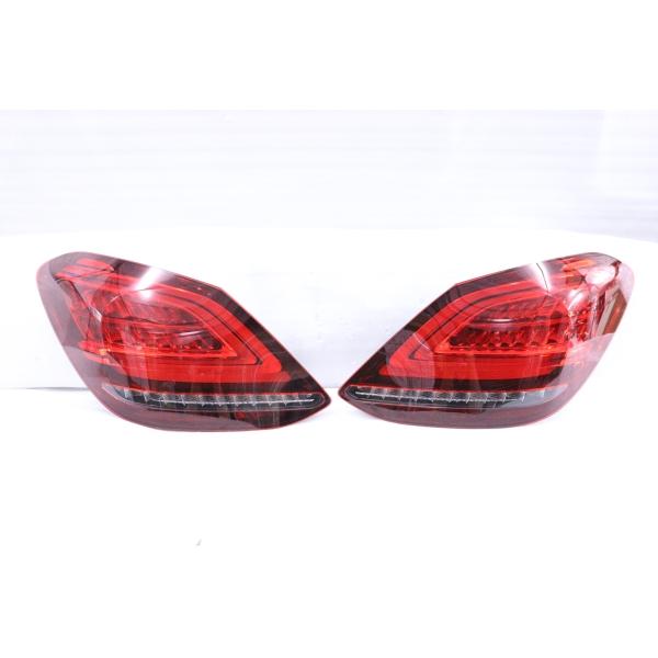 ベンツ W205 Cクラス 後期 左側 テールライト A2059064703 トヨタ（TOYOTA） 25-1573☆美品☆後期 LED W205 ベンツCクラス☆左右
