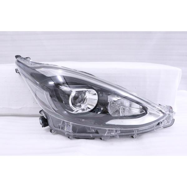 26-2667☆美品☆後期 LED NHP10 アクア☆右ヘッドライト KOITO 52-315