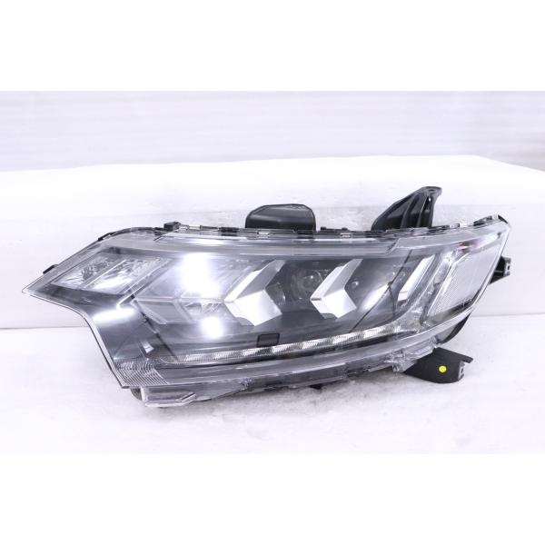 26-911☆美品☆LED GF7W アウトランダー☆左ヘッドライト MOBIS ECM921