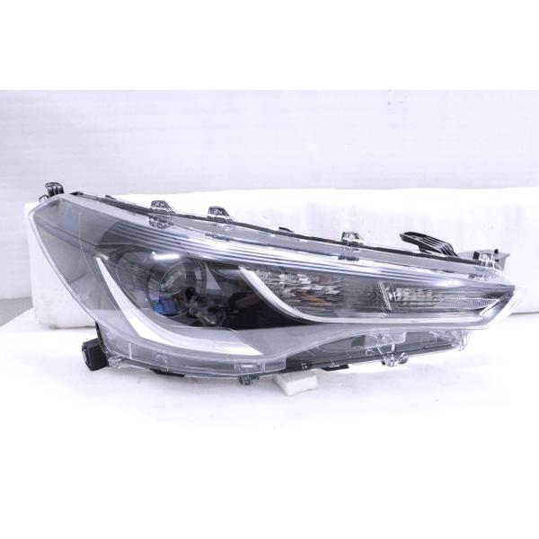 2Y-1521☆【値下】美品☆LED ZSG10 カローラクロス G S☆右ヘッド
