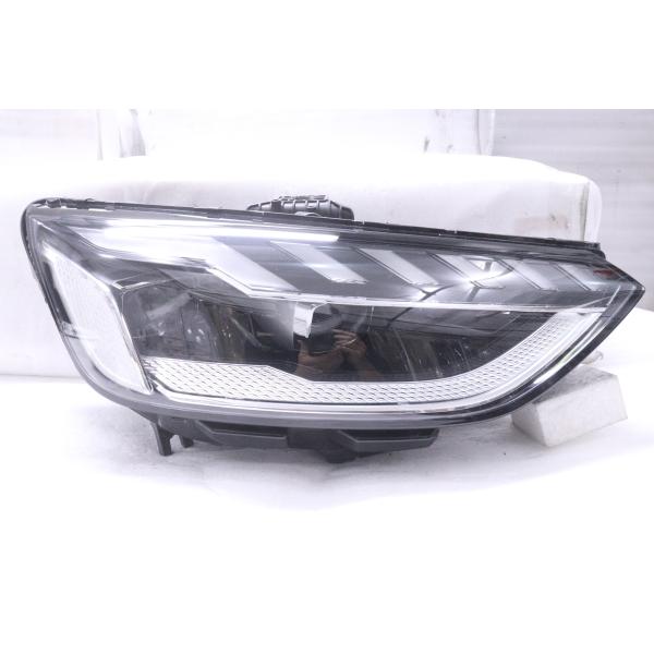 Audi へっどライト　8U0 941 034 A 39-544☆極上品☆LED 8W AUDI A4☆右ヘッドライト 8W0.941.036.F