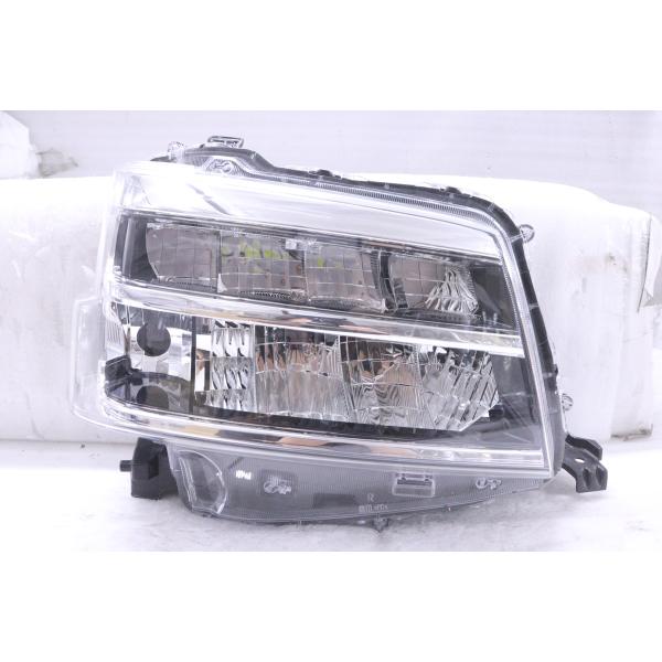 3万キロ外し！】ダイハツ純正 S700V S710V ハイゼットカーゴ LED