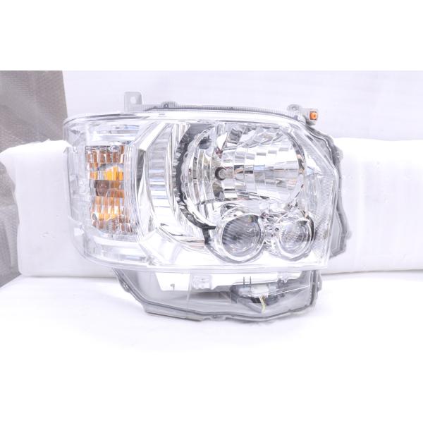 40-1254☆美品 4型~ LED 200 ハイエース☆右ヘッドライト