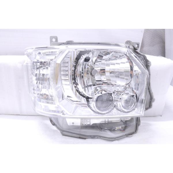 40-229☆4型〜 LED 200 ハイエース☆右ヘッドライト KOITO 26-137 打刻
