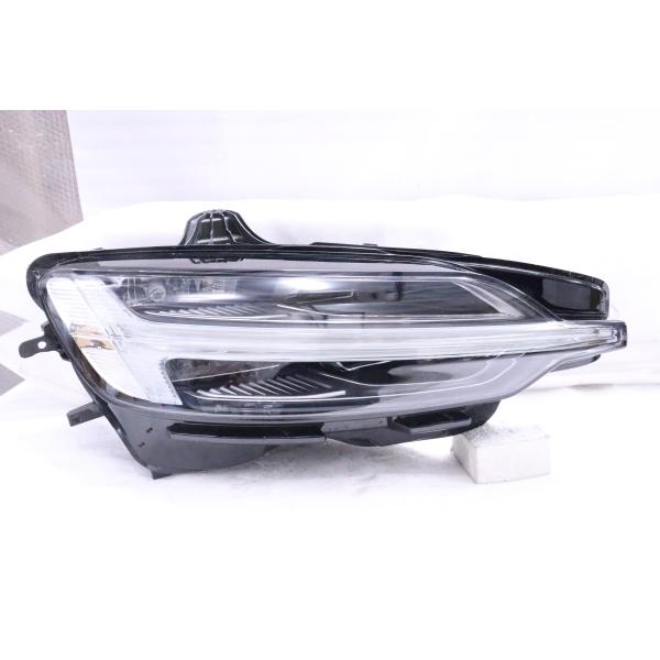 43-481☆【値下】美品☆LED ZB ボルボ V60☆右ヘッドライト 32342537