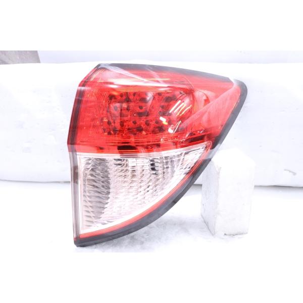 46-1140☆美品☆前期 LED RU1 ヴェゼル☆右テールライト ガソリン車 