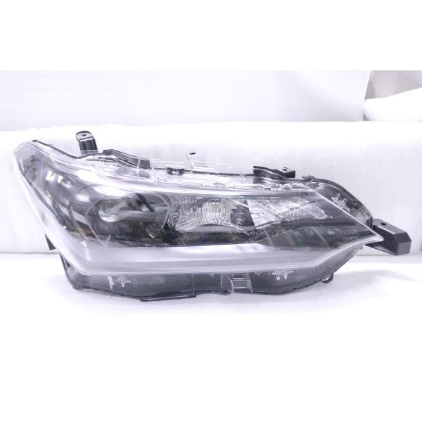 49-2374☆美品☆後期 LED NZE161G カローラフィールダー☆右