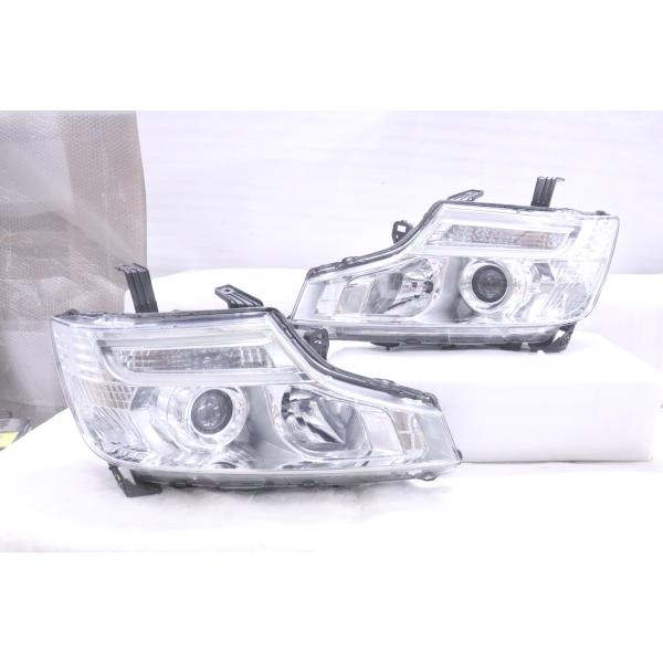 4X-551☆【値下】後期 HID RK5 ステップワゴンスパーダ S☆左右