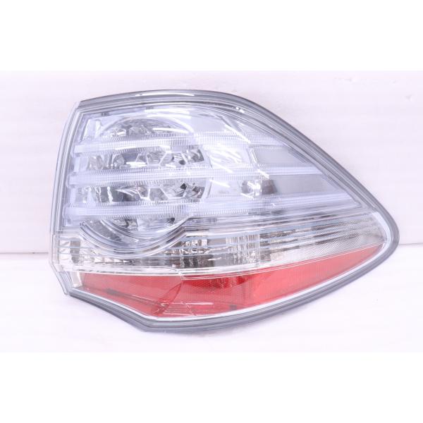 57-1930☆美品 前期 LED GWS204 クラウンハイブリッド☆右テールライト