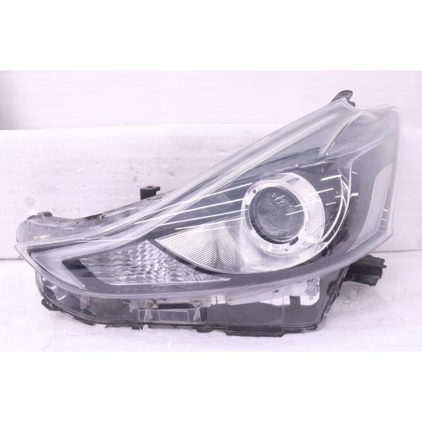 5Y-1475☆後期 LED ZVW40W プリウスα G's☆左ヘッドライト KOITO 47