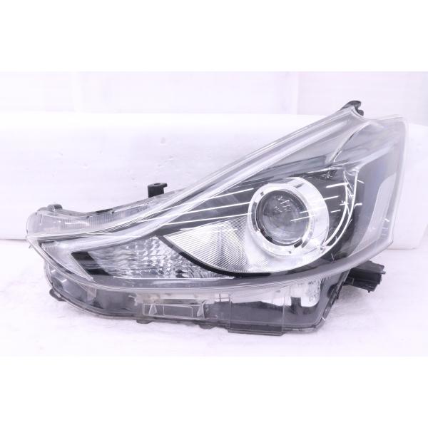 61-164☆美品☆後期 LED ZVW40W プリウスα☆左ヘッドライト KOITO 47