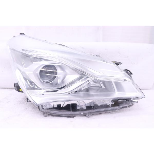 61-2447☆美品 後期 LED NSP130 ヴィッツ☆右ヘッドライト KOITO 52