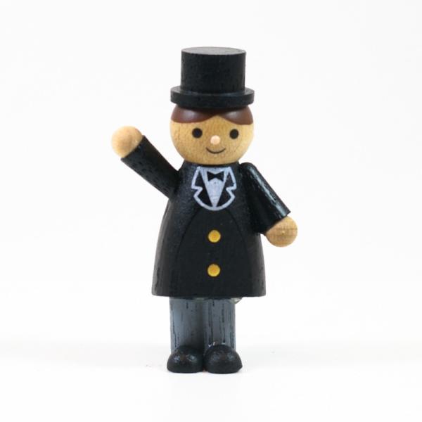 右手を挙げた花婿。左手を挙げた花嫁と組み合わせると手を振るカップルの形になります。別売の【wooderful life DIYオルゴール 回転ベース】にお好みのレイアウトで接着してオリジナルオルゴールを作ることができます。あなただけの組み合...