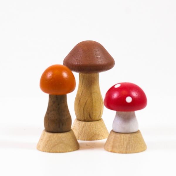 キノコ３本のセット。別売の【wooderful life DIYオルゴール 回転ベース】にお好みのレイアウトで接着してオリジナルオルゴールを作ることができます。あなただけの組み合わせでお気に入りのオルゴールに。追加でメッセージプレート（別売...