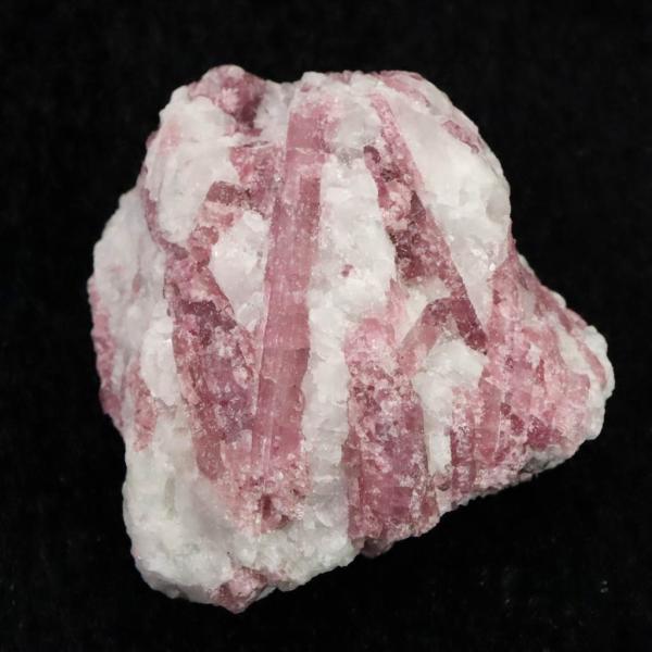 ピンクトルマリン入り水晶 41mm原石 32.7g 【榎本通商53589】 : 榎本