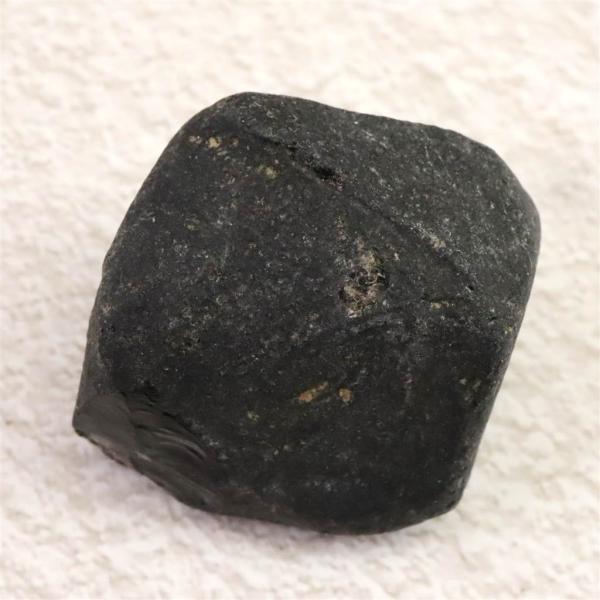 北海道 遠軽町産  黒曜石 28mm原石  25.5g 【榎本通商78056】