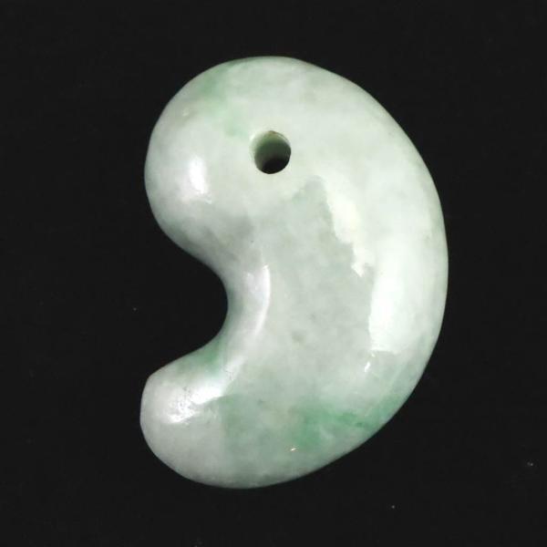 翡翠　勾玉　ジョイテック 糸魚川翡翠 ヒスイ 小滝産 薄緑 32mm勾玉 ディレクトリカード付 14.7g