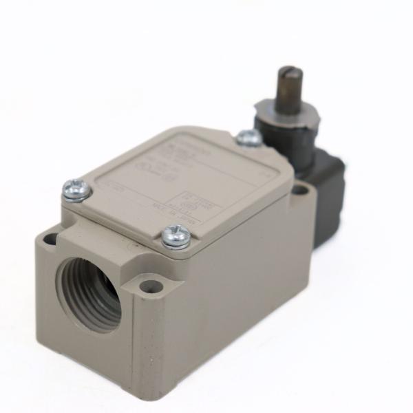 OMRON オムロン WLHAL5 WLシリーズ 2回路リミットスイッチ 一般負荷 スプリング・ロッド・レバー 動作未確認 中古 / 13826 HM