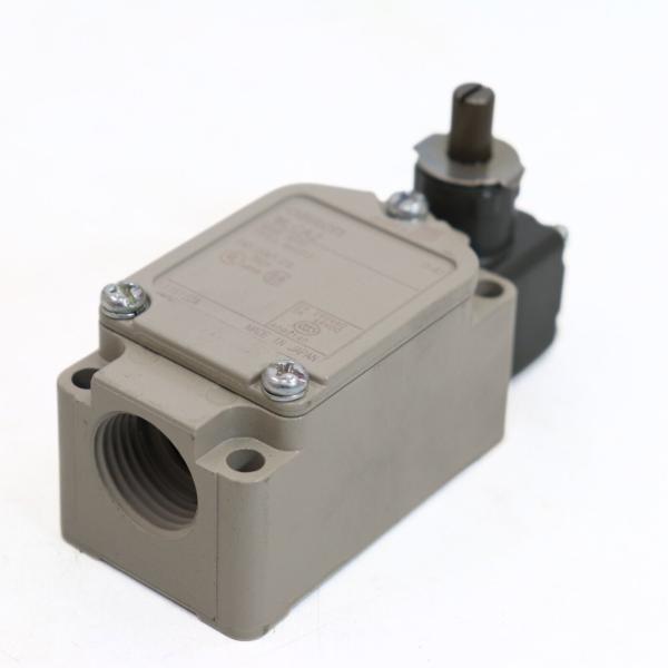 推定未使用 OMRON オムロン 2回路リミットスイッチ WLCA2 動作未確認 中古 / 13884 HM