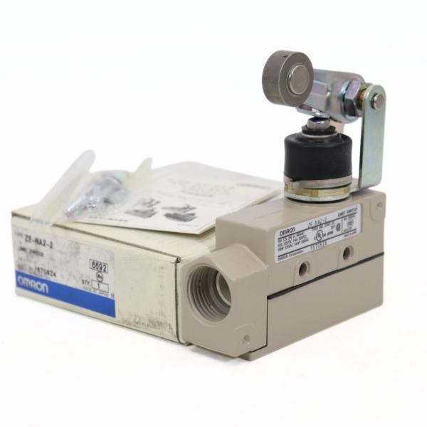 推定未使用 OMRON オムロン リミットスイッチ ZE-NA2-2 2回路 制御機器 動作未確認 中古 S / 13969 HM
