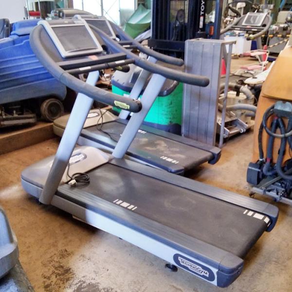 【業務用】ランニングマシン/トレッドミル/テクノジム/ＪＯＧ700/中古即決品/ enron_kg30-tg01