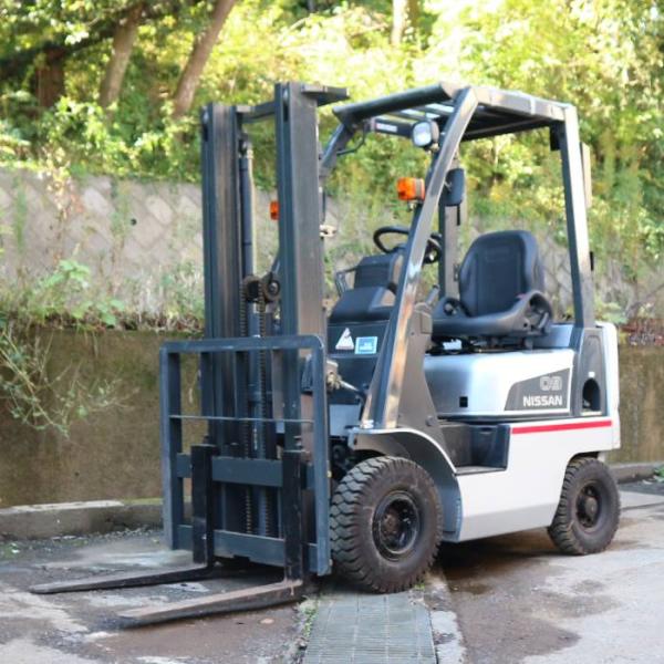 送料無料】フォークリフト NAL01 日産 2007年 0.9t ガソリン AT 255.6h