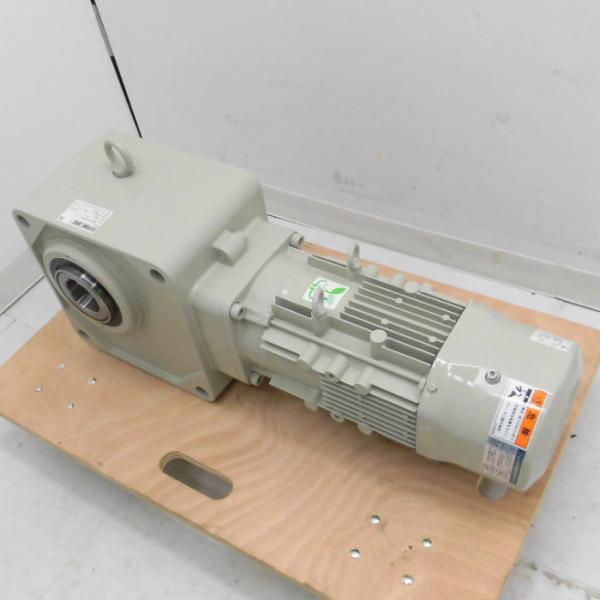 【送料無料】ハイポニック減速機 RNYM2-1631-AP-B-240 住友重機械 2019年 未使用 減速機付モーター  【動産王】富山☆送料無料