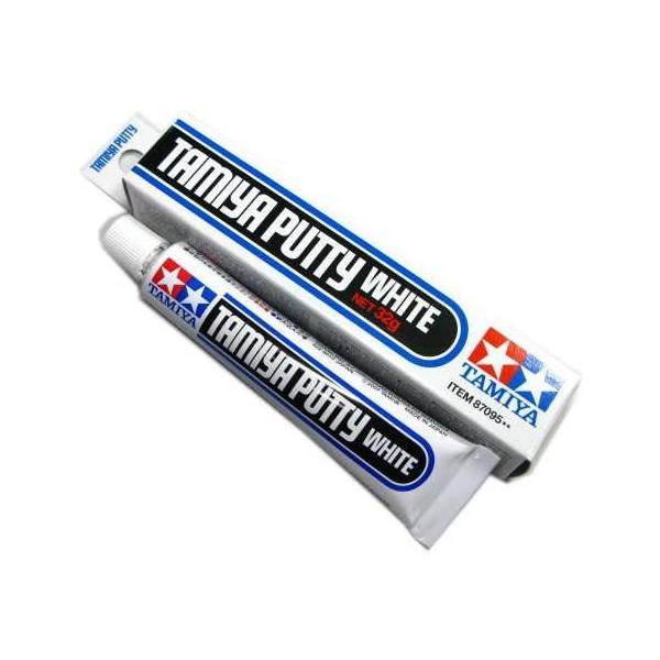 タミヤパテ （ホワイト） NET:32g　プラモデル 模型製作のお供に♪　タミヤ模型タミヤ模型NET:32g白色や黄色など明るめの塗装でも鮮やかに発色する白色のパテですプラモデルや模型の改造、修正などにくぼみや、隙間の穴埋め、整形に木工、金...