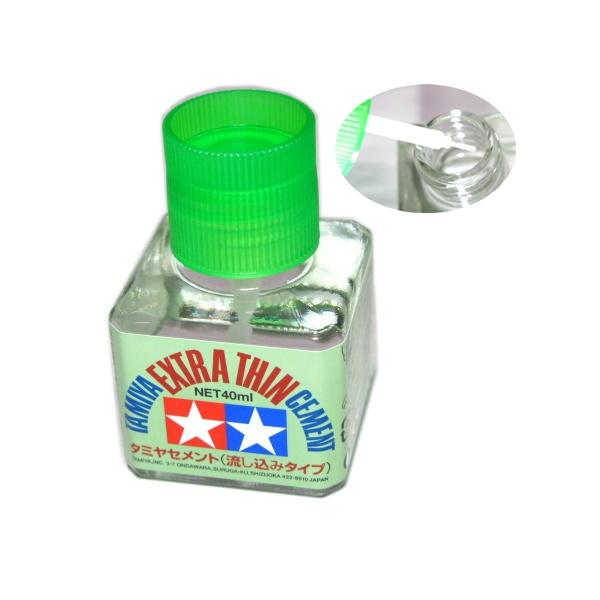 タミヤ セメント (流し込みタイプ) プラモデル専用接着剤 「使いやすい、はけタイプ」　タミヤ模型スチロール樹脂系接着剤用途：プラスチックモデル用成分：有機溶剤（100%）酢酸ブチル、アセトン正味量：40ml仮組みしながらの接着や大型モデル...