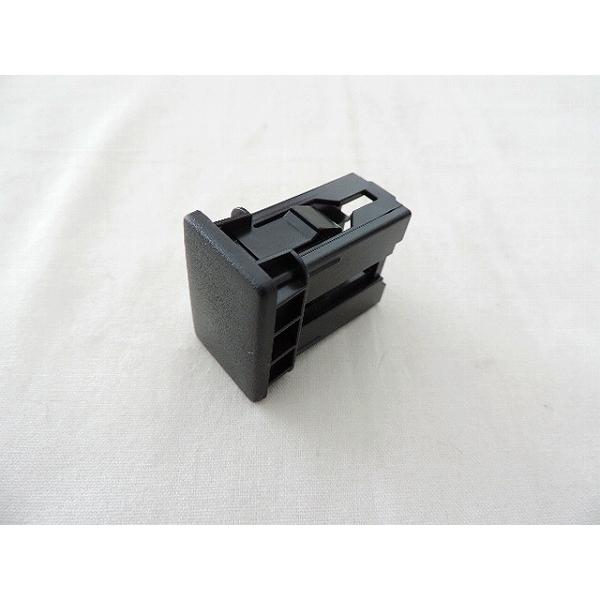 ☆送料無料☆ トヨタ純正 スイッチホールカバー タイプC 他車流用 ※代