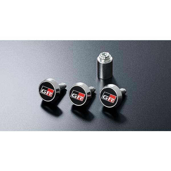 enzo-machina_juns-715-e