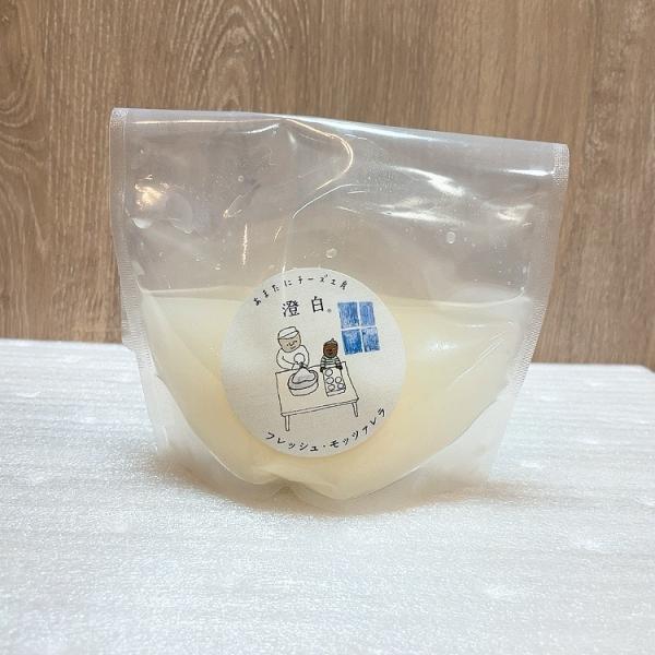 季節ごとの生乳の風味を感じる、もちっとした食感が特徴的なチーズです。【おすすめのお召し上がり方】トマトのカプレーゼやピザ、サラダなどにトッピングしてお召し上がりください。原材料名：生乳・塩内容量（ｇ）：150g保存方法：10℃以下で保存配送...