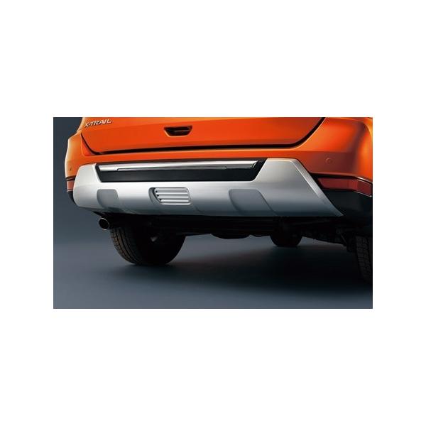 日産 エクストレイル[X-TRAIL] T32 後期：純正 リヤスタイリング