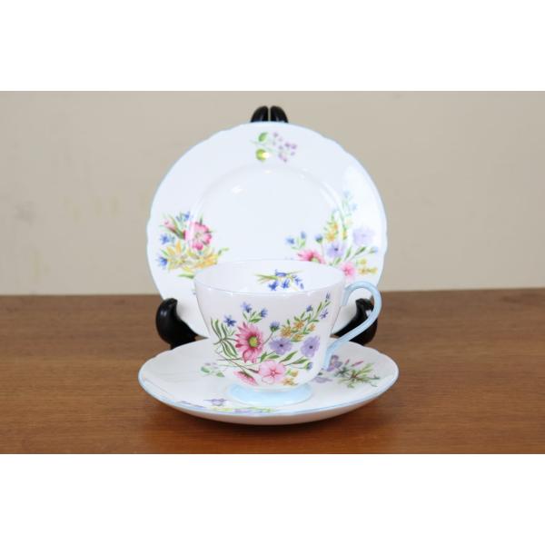 シェリー　トリオ　ティーカップ＆ソーサー ケーキ皿 イギリスアンティーク 状態良 シェリー トリオ カップ＆ソーサー ケーキ皿 イギリス