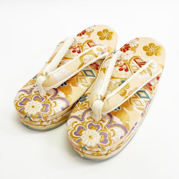 草履 子供 女の子 No.106 砥粉色 ベージュ 花柄 19.5cm 七五三 和装 お正月 ひな祭り 在庫処分品 【宅配便/LE】
