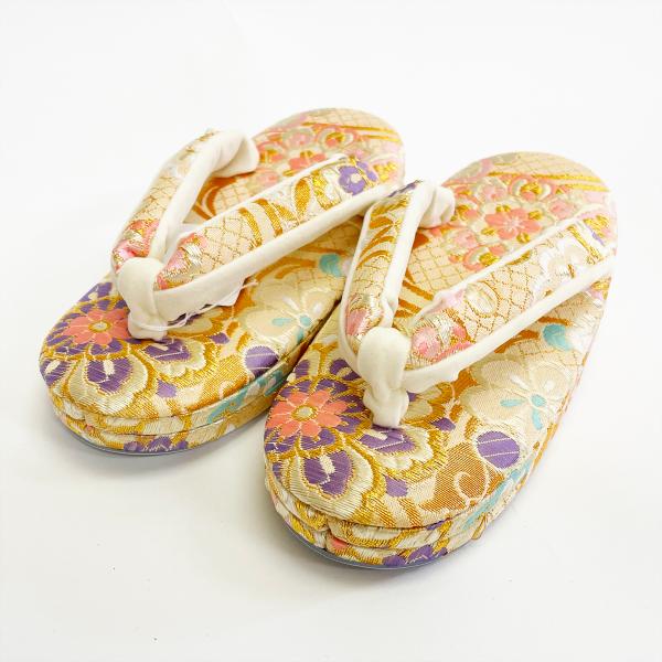 草履 子供 女の子 No.117 砥粉色 ベージュ 宝相華 16.5cm 七五三 和装 お正月 ひな祭り 在庫処分品 【宅配便/LE】