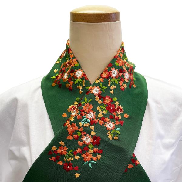半衿 刺繍 刺しゅう ししゅう No.52 深緑 花 絹交織 成人式 卒業式 在庫処分品 【cp】