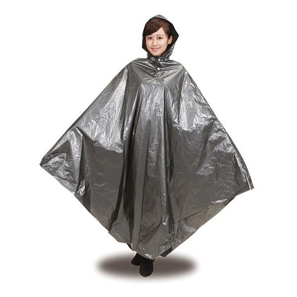 人目から身体を隠したい時、簡単に隠せる透けないポンチョです。簡易トイレを使用するとき、座っても下が広がりやすいピラミッド型。〈サイズ〉W165×H160cm重量：90g材質：ポリエチレン